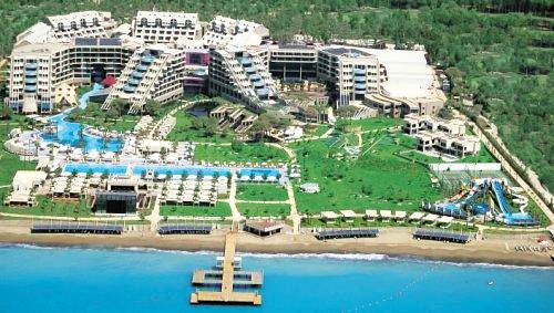 Cornelia De Luxe Resort
