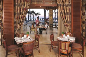 hotel-alexander-the-great-terrasse
