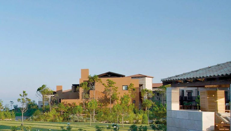 The Romanos, a Luxury Collection Resort