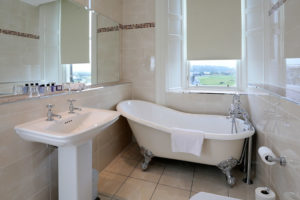 rusacks-snrsuite-bath-gallery