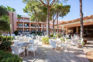 Spanien - Andalusien - Hipotels Barrosa Garden - Garten Buffettrestaurant 2