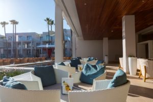 Spanien - Andalusien - Hipotels Barrosa Park - Lobby Bar Terrasse 2